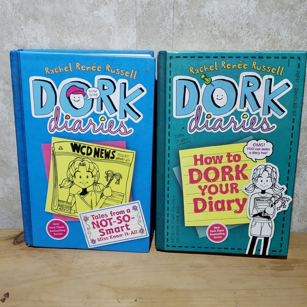 Dork Diaries Book Set - Blue and Green Covers
